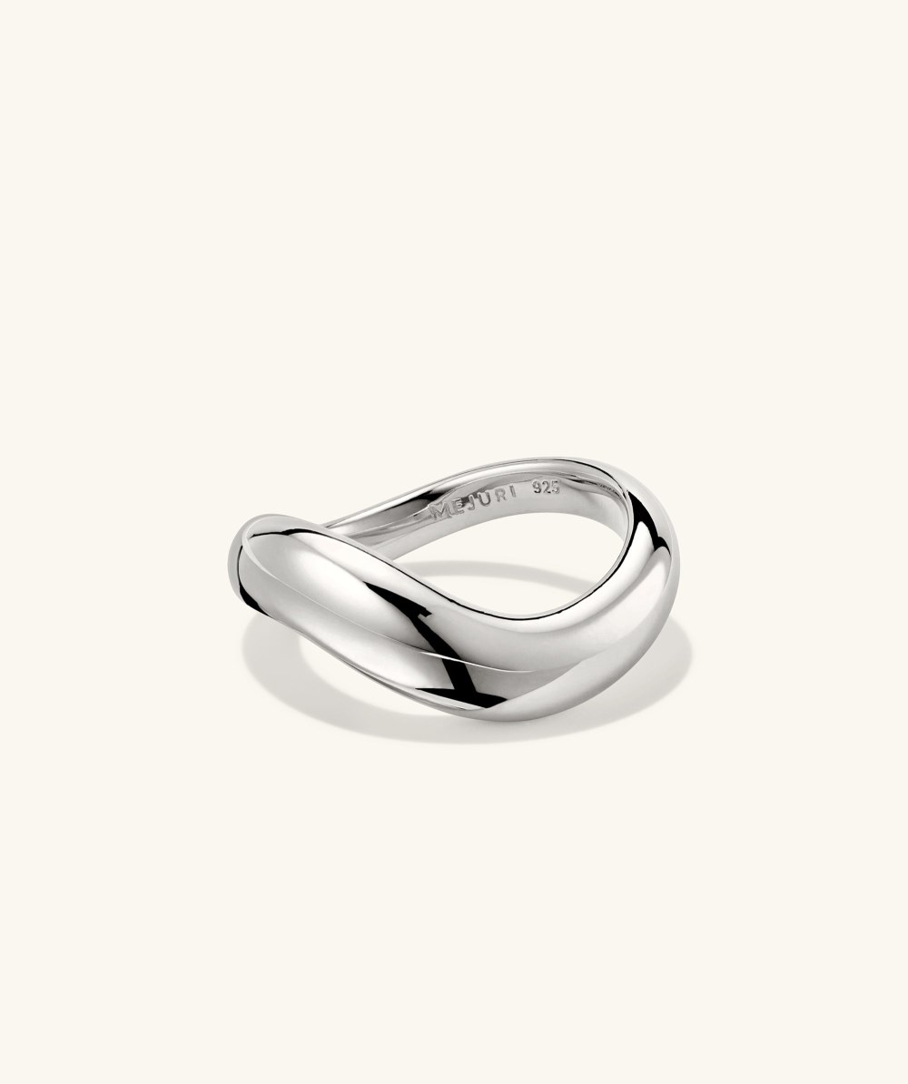 Mejuri D?me Figure Ring - Sterling Silver Canada Store