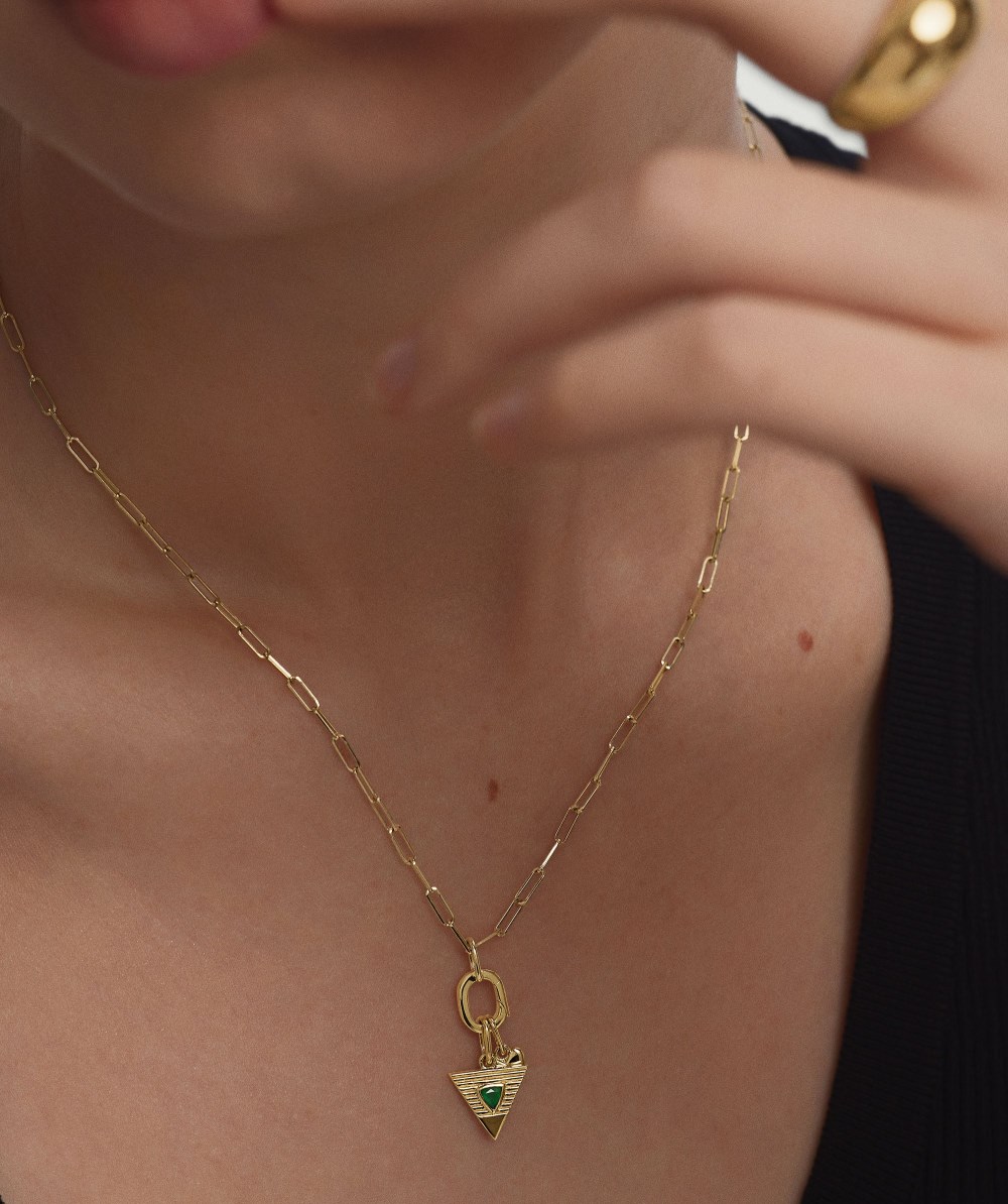 Mejuri Triangle Element Charm - 14k Yellow Gold Canada Store
