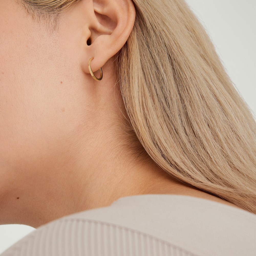 Mejuri Easy Small Hoops - 14k Yellow Gold Canada Store