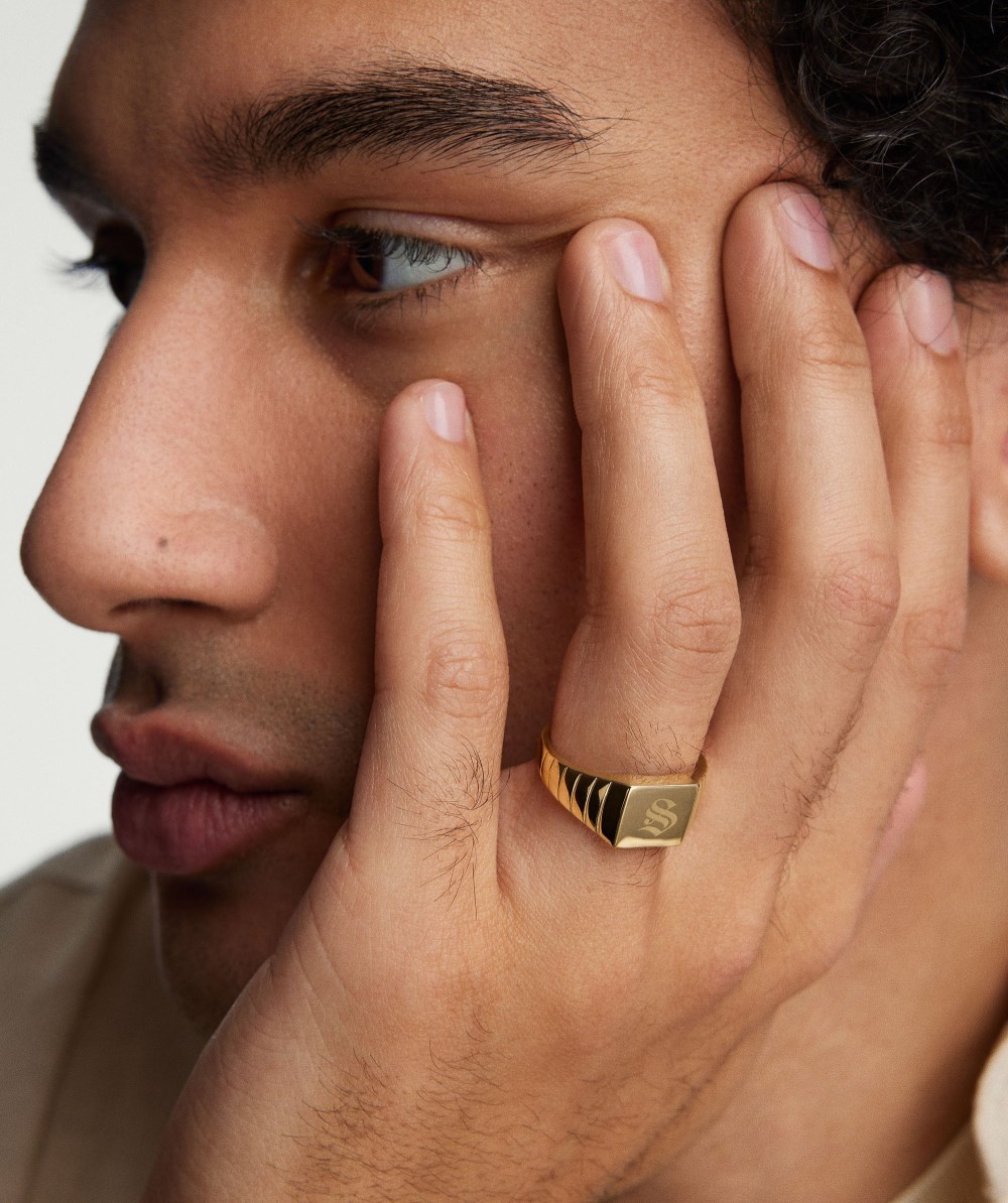 Mejuri Square Signet Ring - 14k Yellow Gold Canada Store