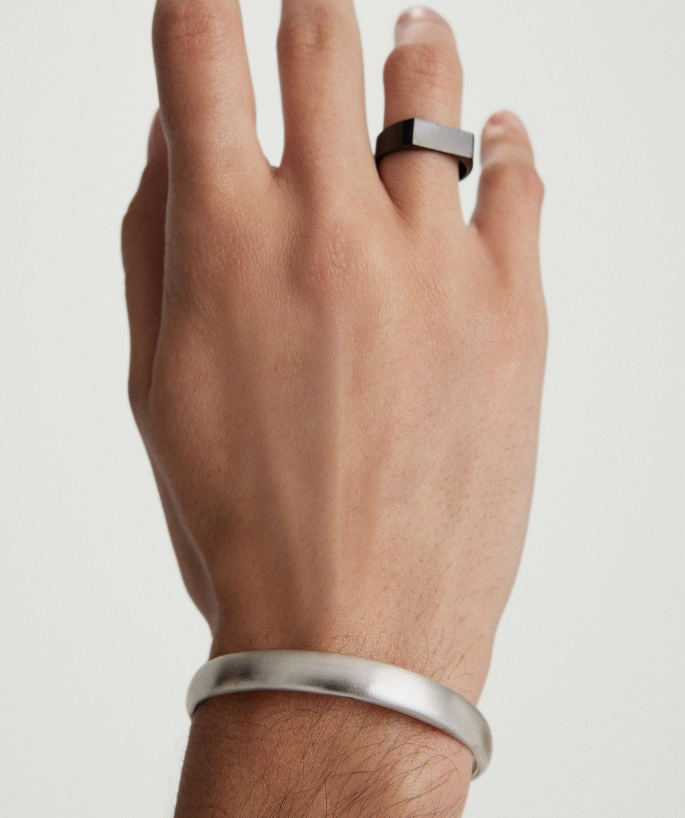 Mejuri Bold Cuff - Brushed Sterling Silver Canada Store