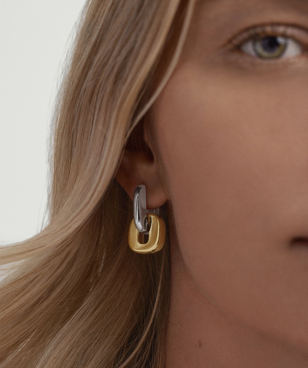 Mejuri Stevie Hoop Links - Sterling Silver, White Topaz Canada Store