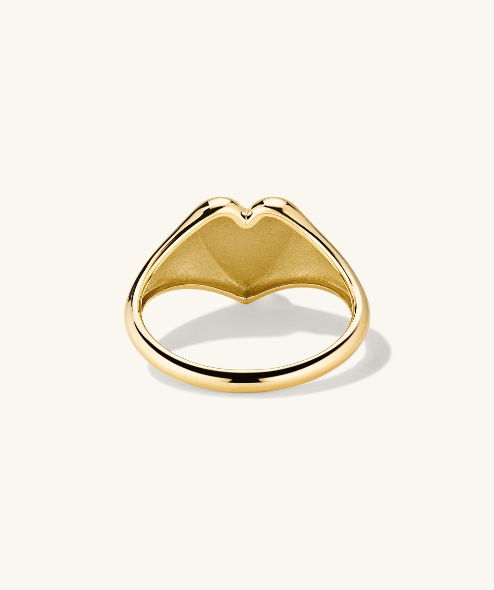 Mejuri Small Heart Signet - 14k Yellow Gold Canada Store