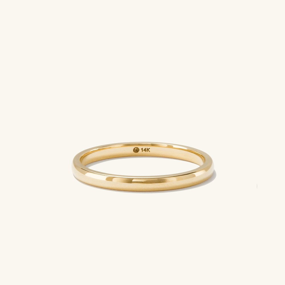 Mejuri 2mm Curve Band - 14k Yellow Gold Canada Store