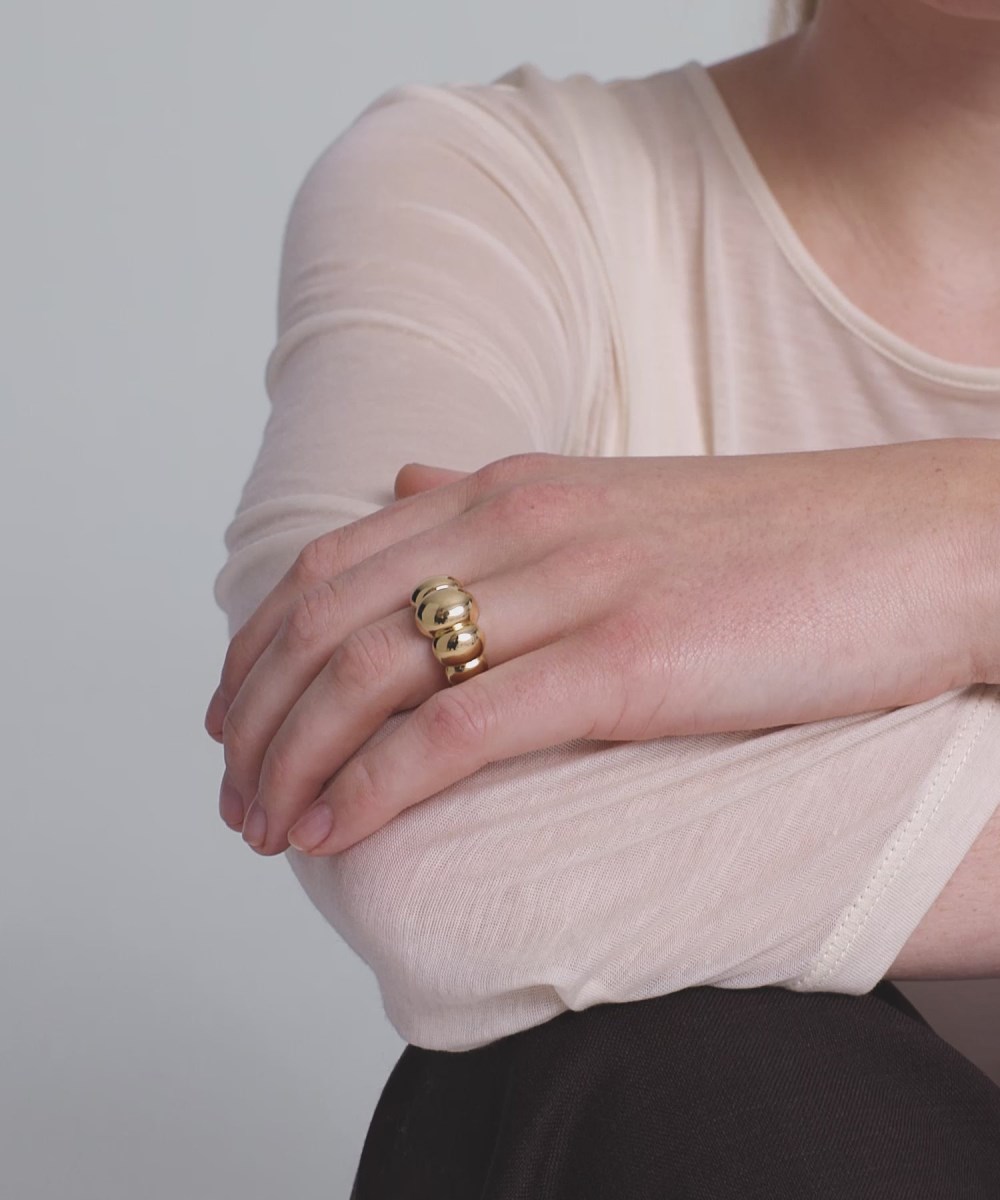 Mejuri Puffy Charlotte Ring - Gold Vermeil Canada Store