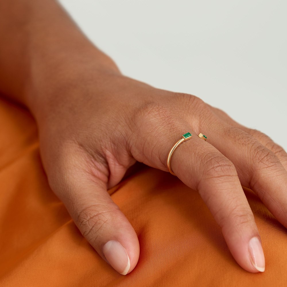 Mejuri Baguette Emerald Open Ring - 14k Yellow Gold Canada Store