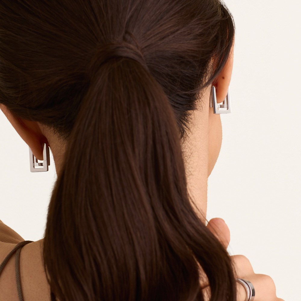 Mejuri Block Medium Hoops - Sterling Silver Canada Store