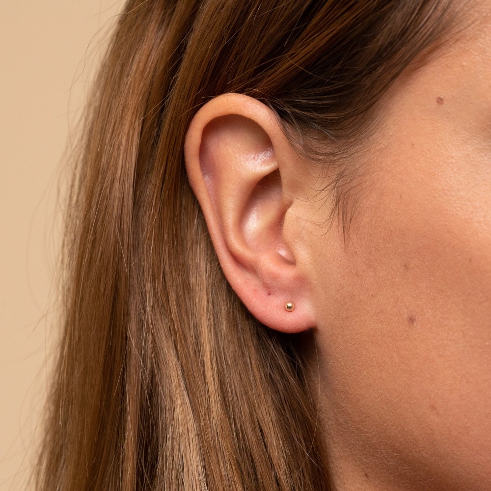Mejuri Sphere Studs - 14k Yellow Gold Canada Store