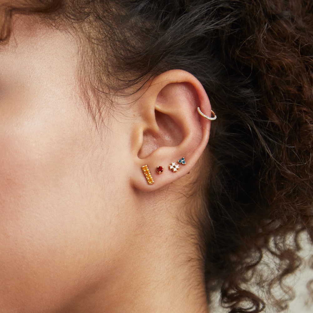 Mejuri Cartilage Pavﾨﾦ Diamond Mini Hoop - 14k Yellow Gold Canada Store