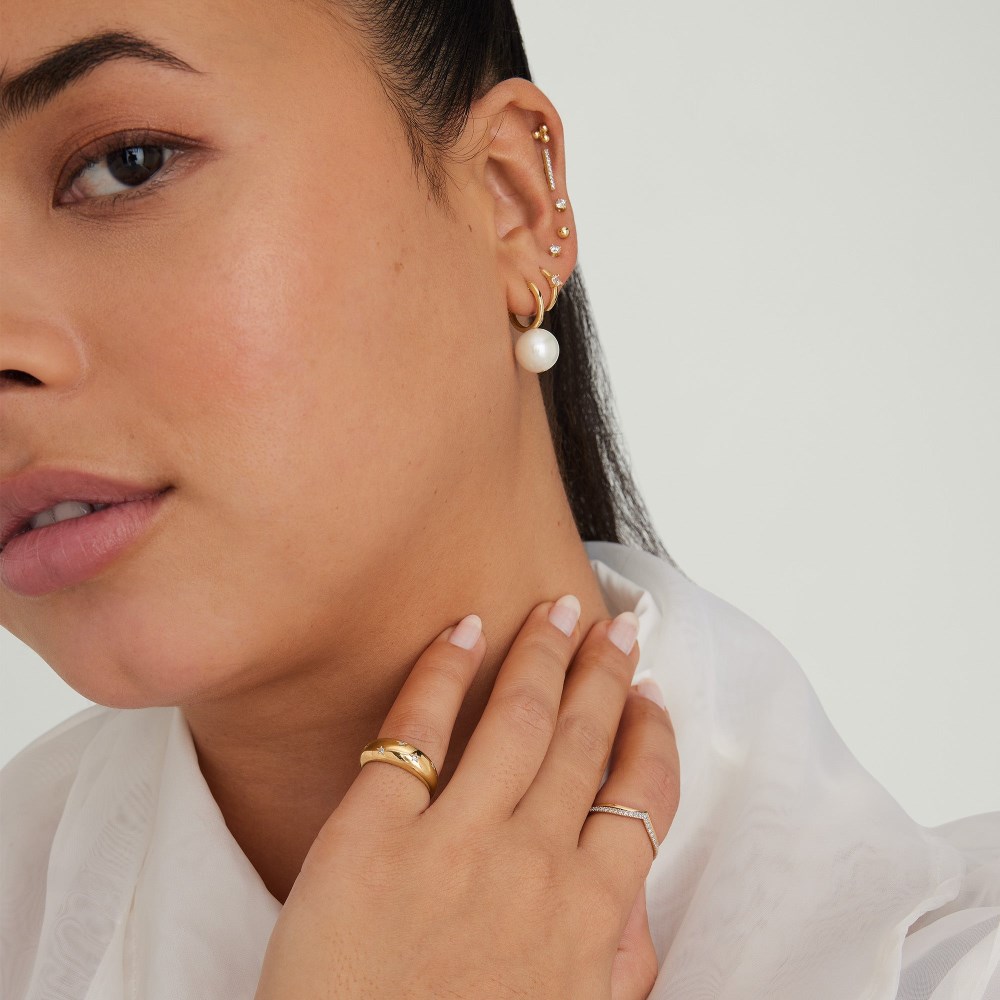Mejuri Large Pearl Huggies - 14k Yellow Gold Canada Store