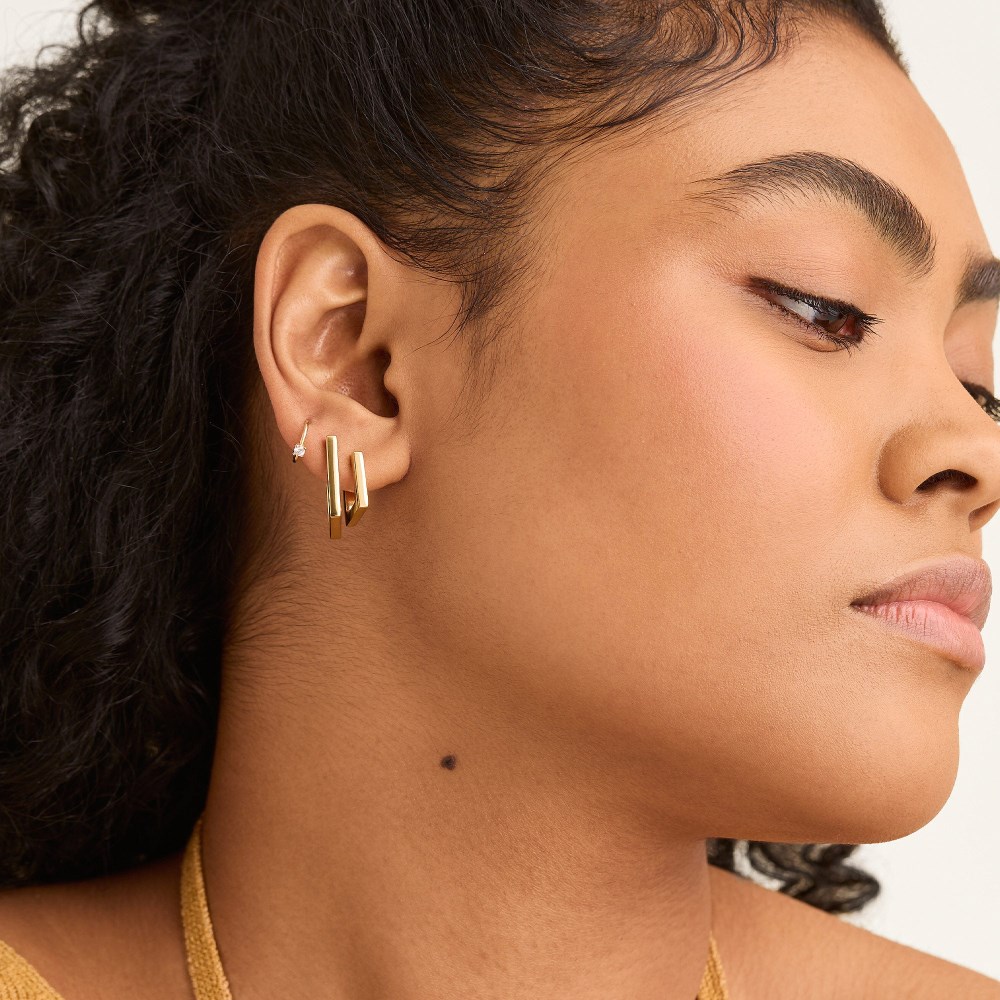 Mejuri Block Small Hoops - Gold Vermeil Canada Store