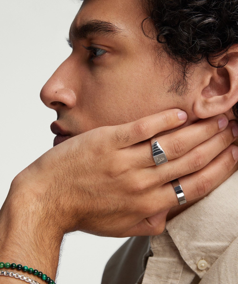 Mejuri Square Signet Ring - Sterling Silver Canada Store