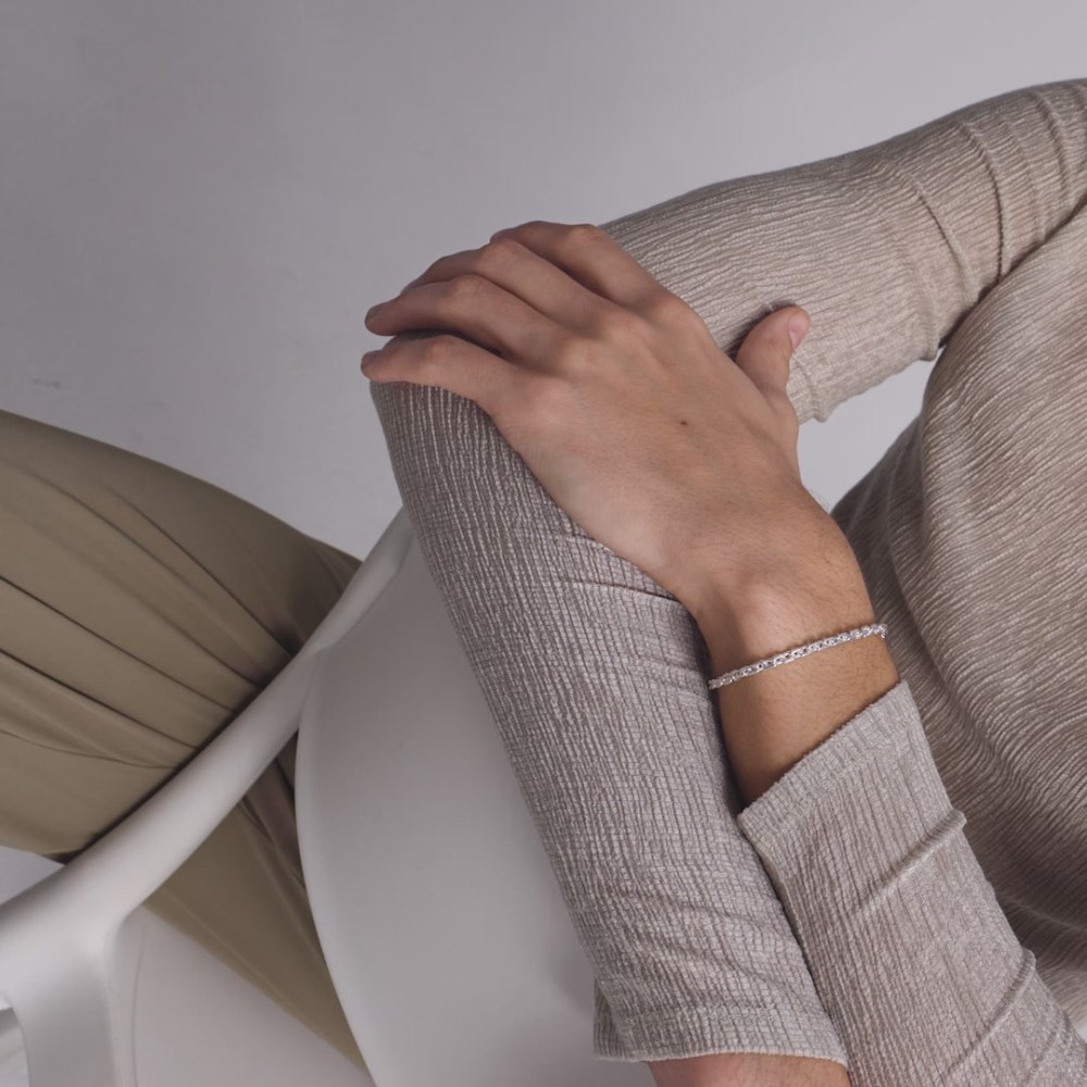 Mejuri Trace Rectangle Chain Bracelet - Sterling Silver Canada Store