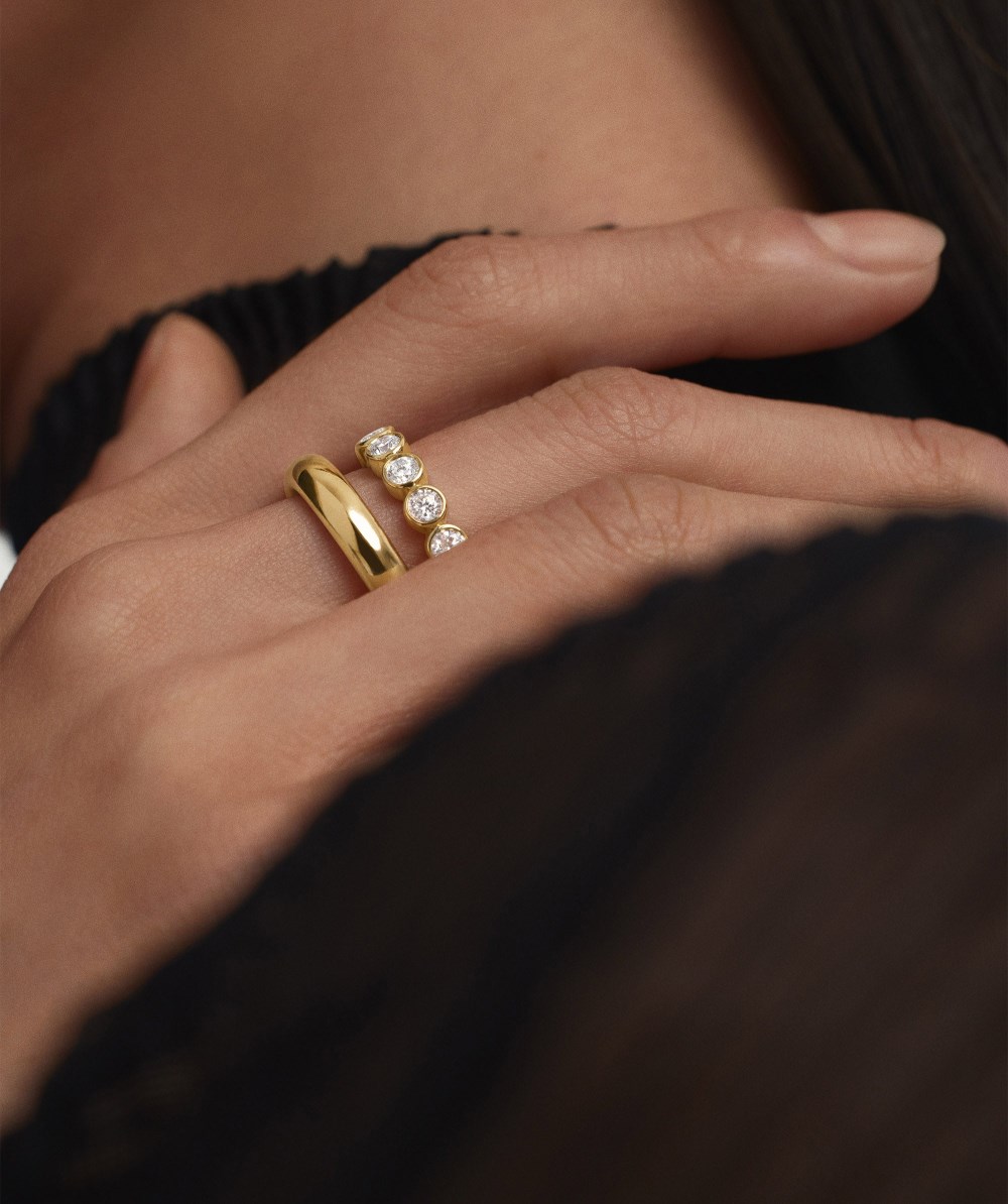 Mejuri Lab Grown Diamond Round Cut Bezel Eternity Band - 14k Yellow Gold Canada Store