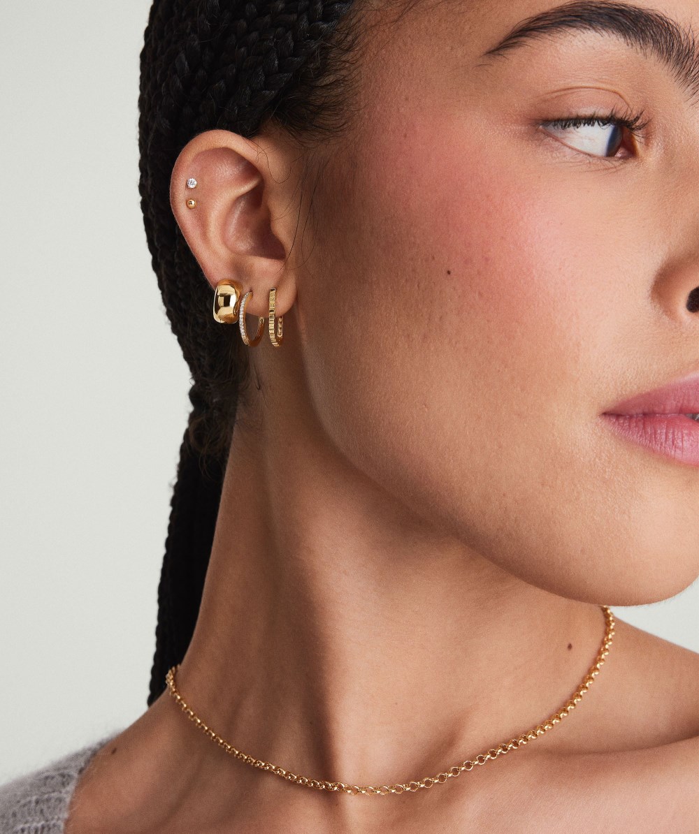 Mejuri Pleated Small U Hoops - 14k Yellow Gold Canada Store
