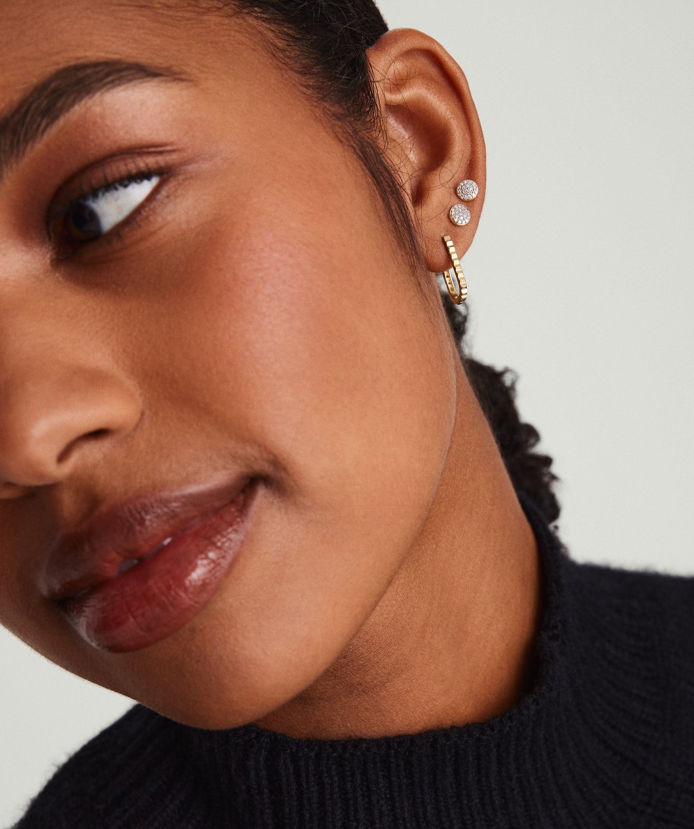 Mejuri Pleated Small U Hoops - 14k Yellow Gold Canada Store