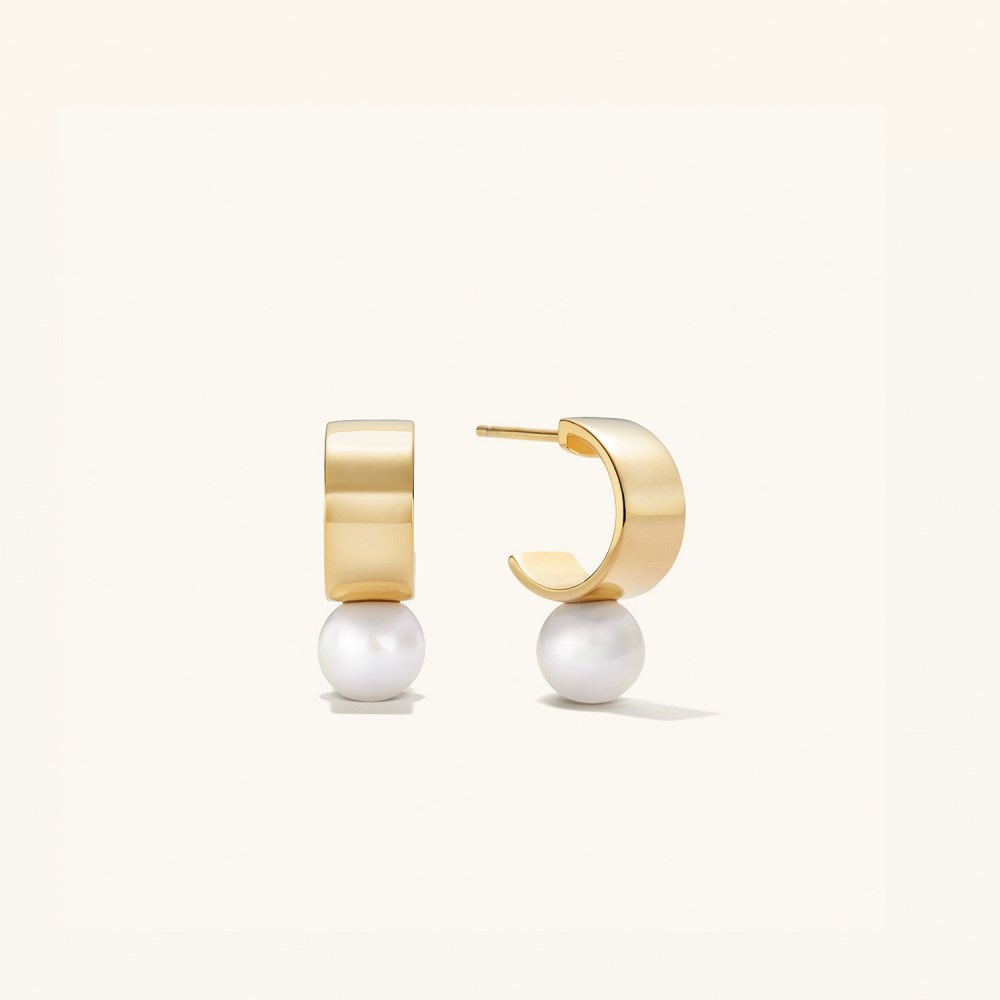 Mejuri Bold Pearl Huggies - Gold Vermeil Canada Store