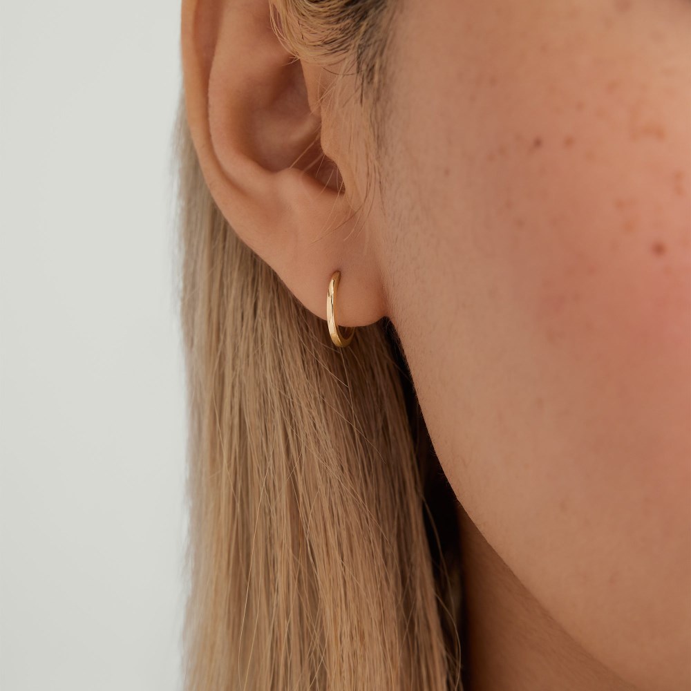 Mejuri Single Easy Huggie Hoop - 14k Yellow Gold Canada Store
