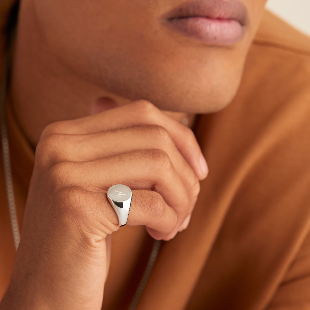 Mejuri Bold Round Signet Ring - Sterling Silver Canada Store