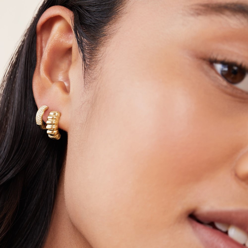Mejuri Charlotte Hoops - 14k Yellow Gold Canada Store