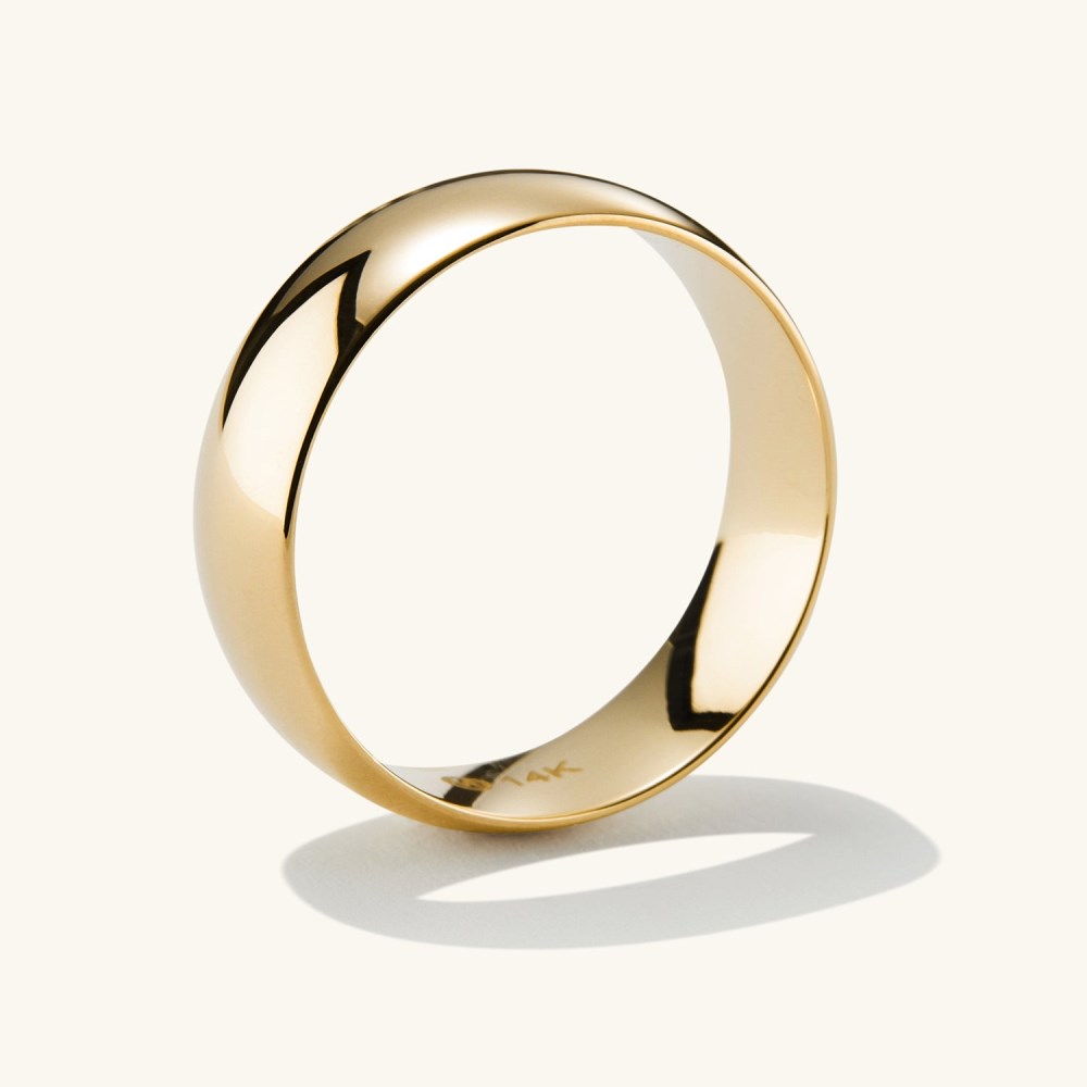 Mejuri 6mm Curve Band - 14k Yellow Gold Canada Store