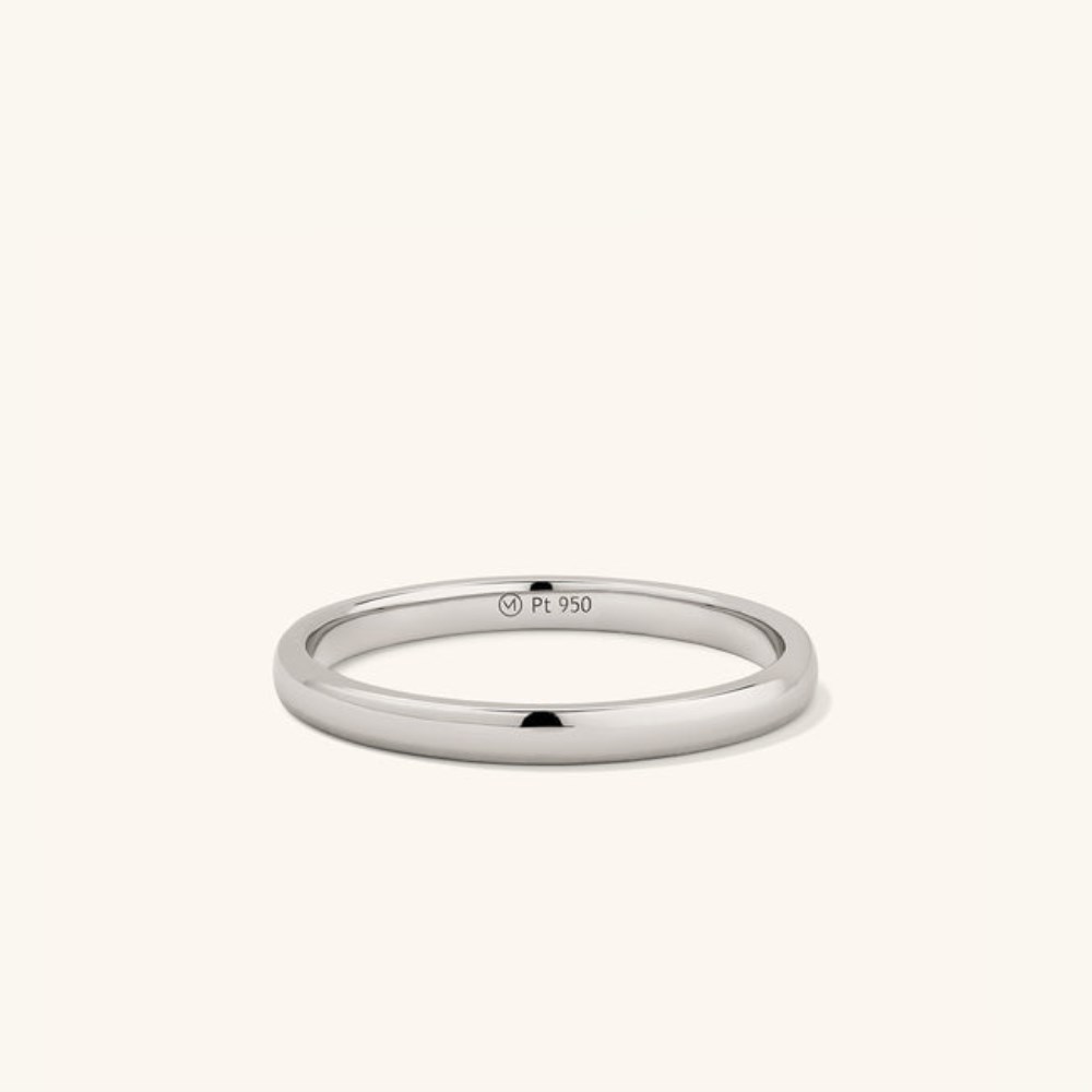 Mejuri 2mm Curve Band - Platinum Canada Store