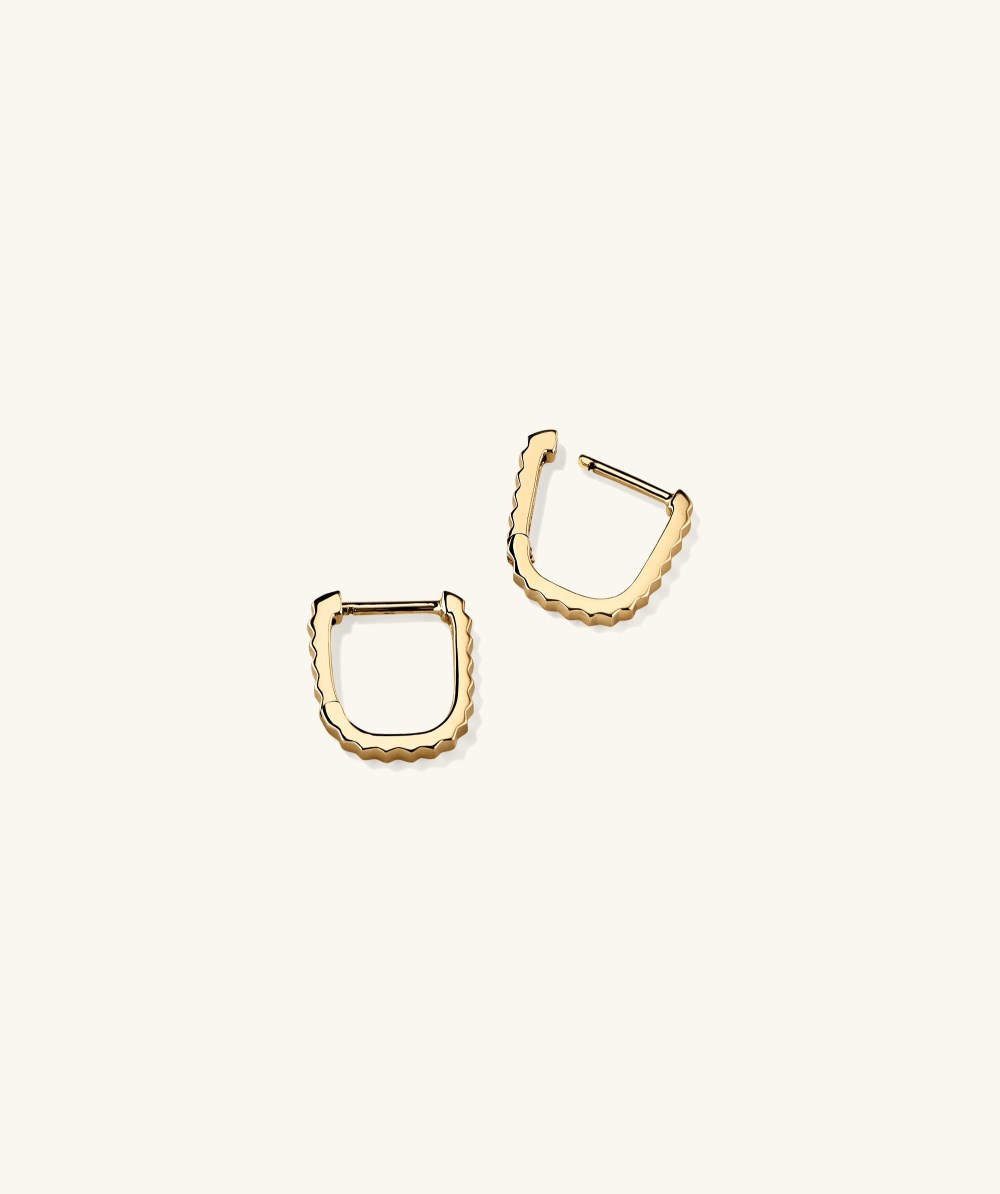Mejuri Pleated Huggie U Hoops - 14k Yellow Gold Canada Store