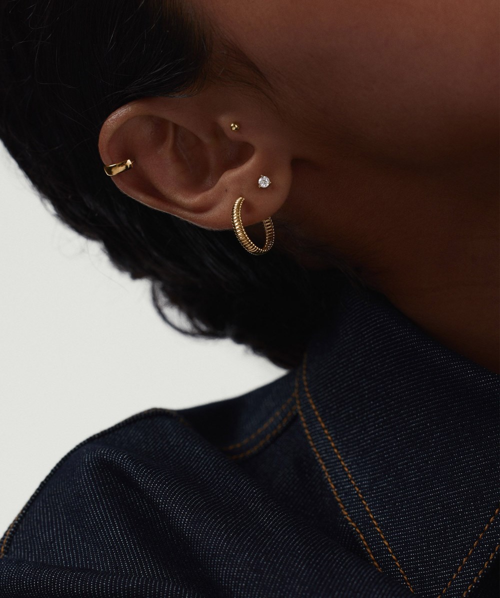 Mejuri Piercing Studio - Round Diamond Flat Back Stud - 14k Yellow Gold Canada Store