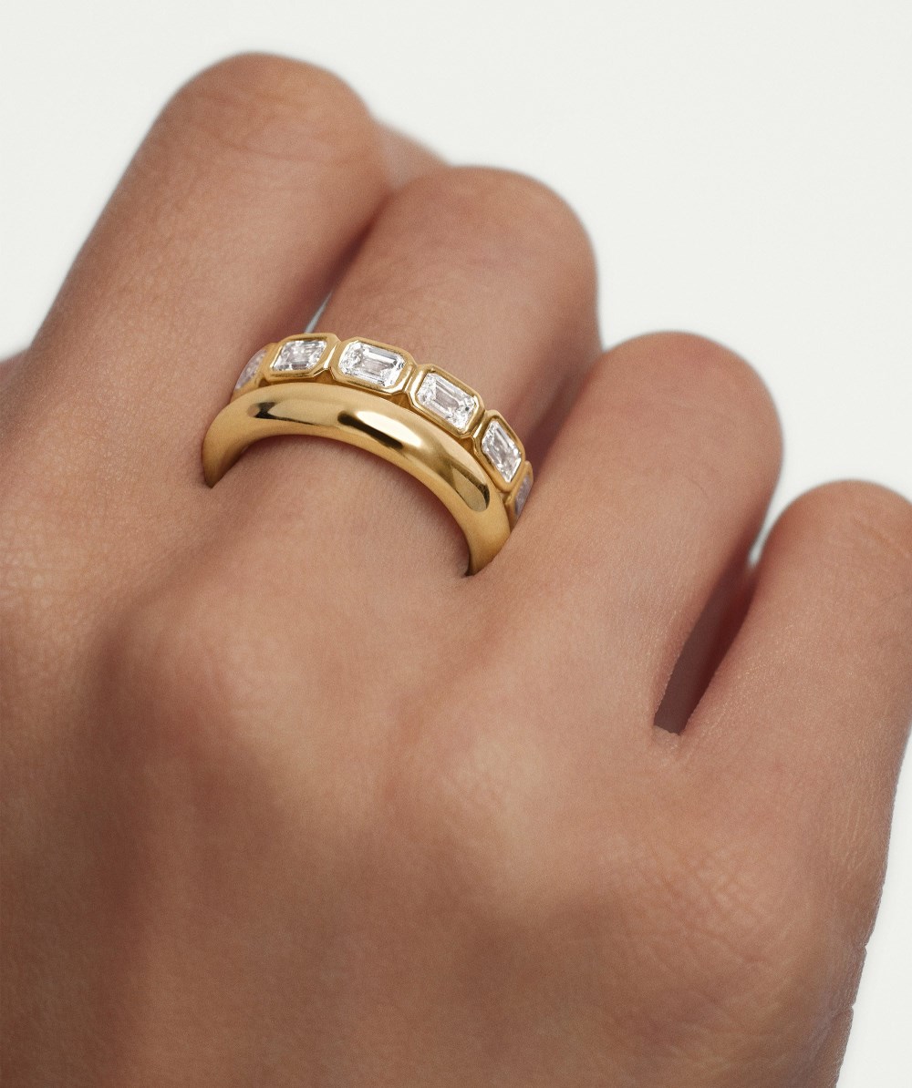 Mejuri Lab Grown Diamond Emerald Cut Bezel Eternity Band - 14k Yellow Gold Canada Store