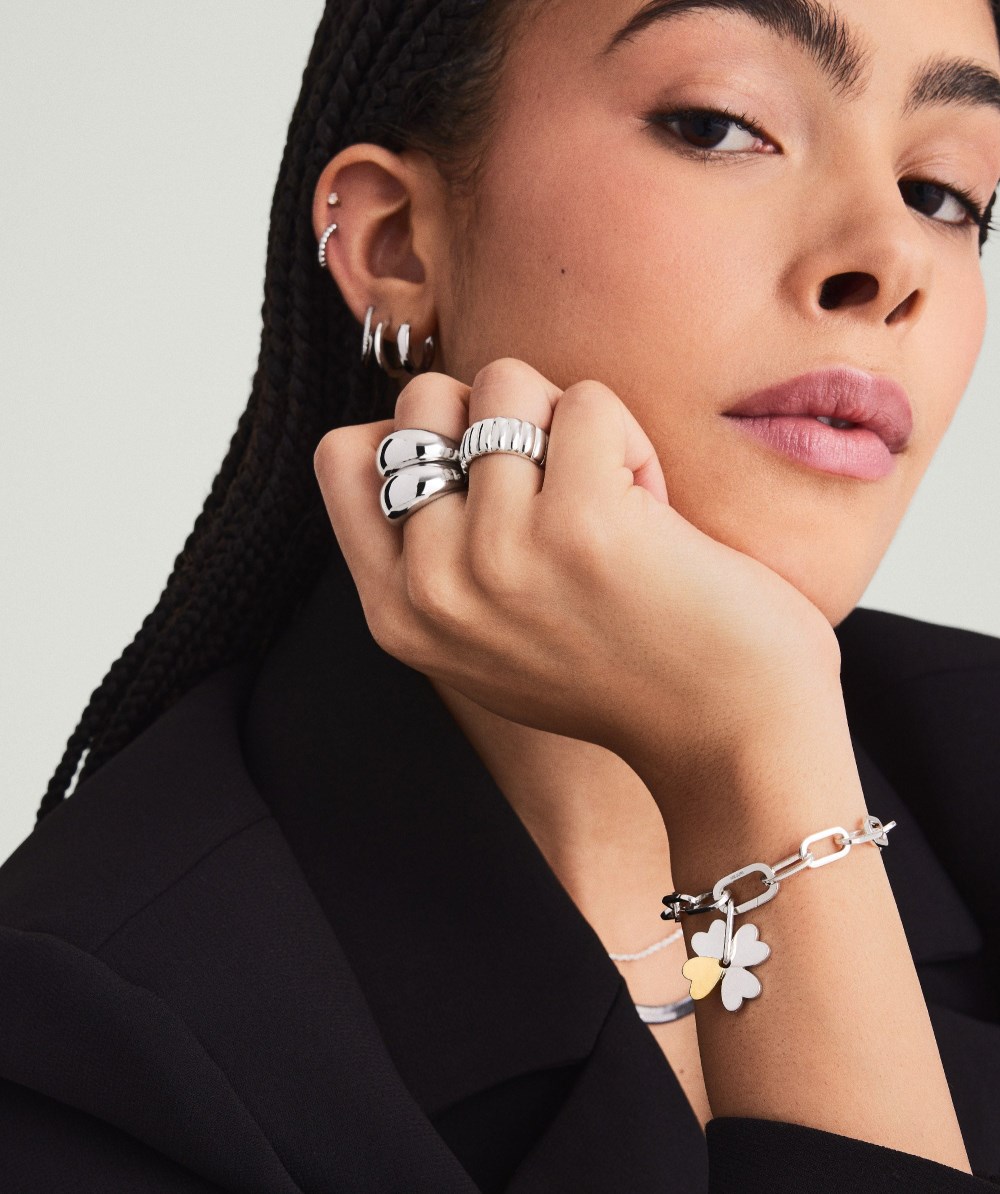 Mejuri Mejuri x GANNI Clover Charm Bracelet - Sterling Silver Canada Store