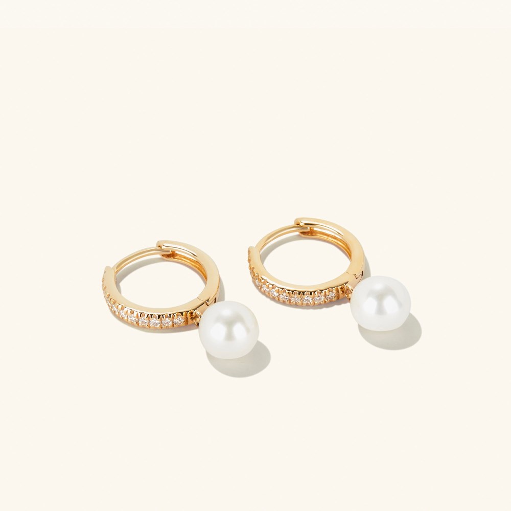 Mejuri Pavﾨﾦ Diamond Pearl Huggies - 14k Yellow Gold Canada Store