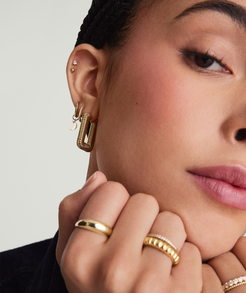 Mejuri Ribbed Oversized Hoops - Gold Vermeil Canada Store