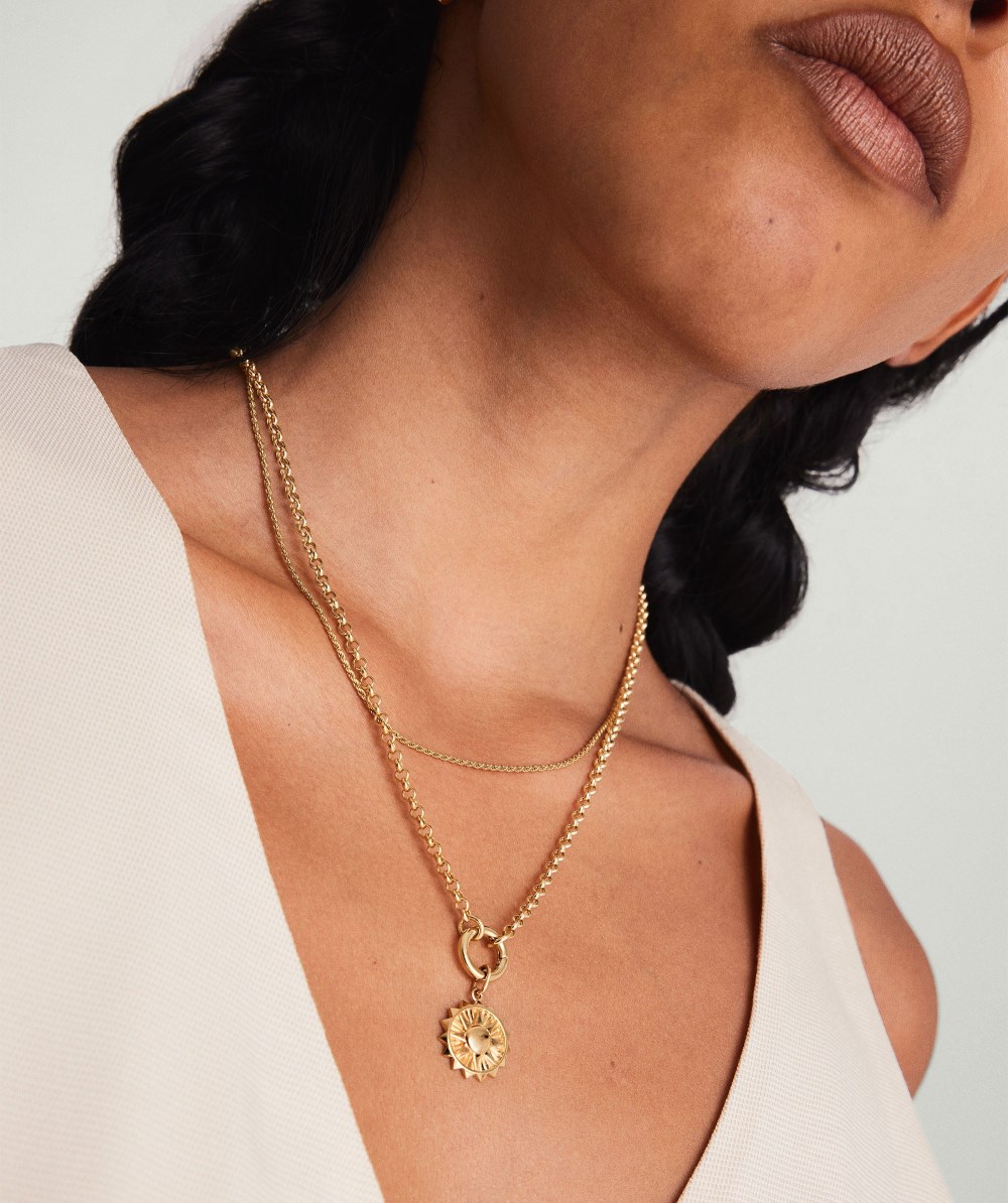 Mejuri Energy: Sun Coin Charm Pendant - 14k Yellow Gold Canada Store