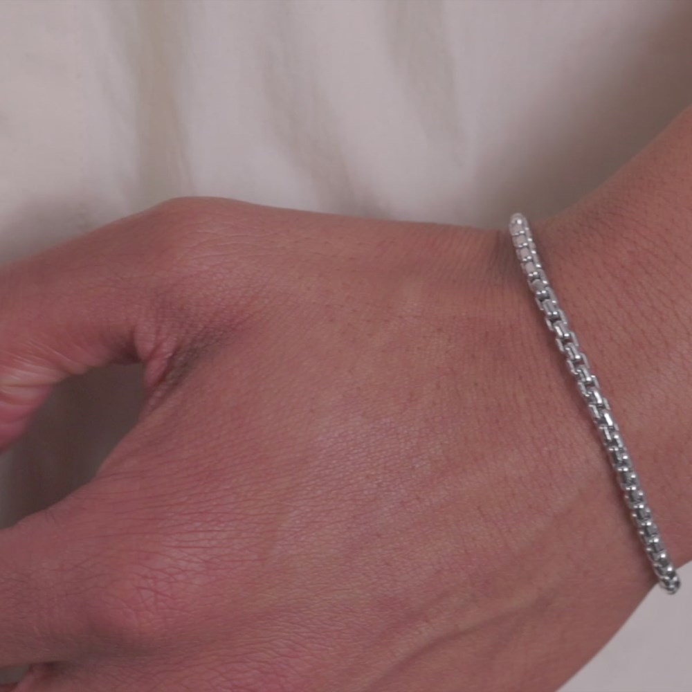 Mejuri Round Box Chain ID Bracelet - Sterling Silver Canada Store