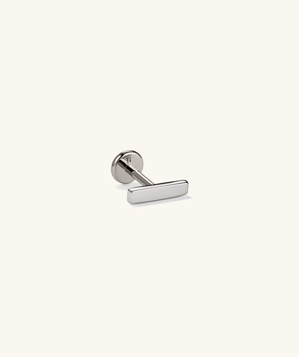 Mejuri Piercing Studio - Bar Flat Back Stud - 14k White Gold Canada Store