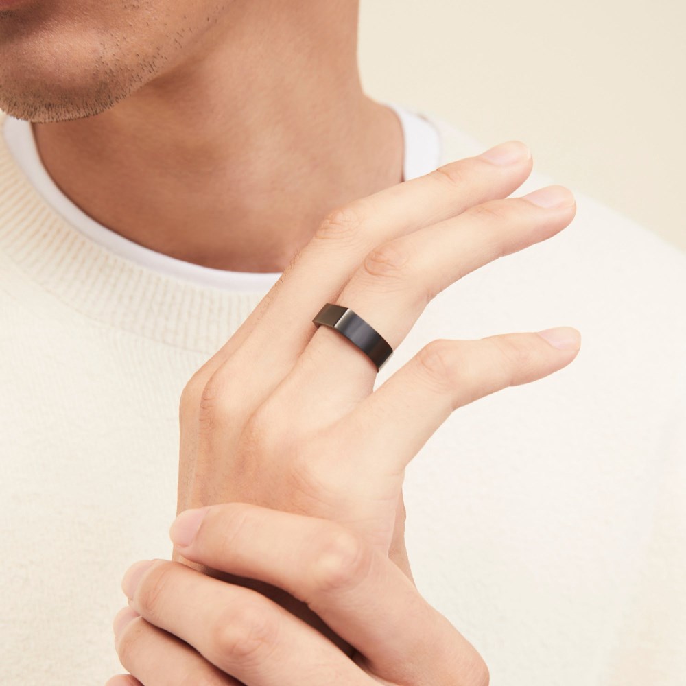 Mejuri Slim Rectangular Signet Ring - Black Titanium Canada Store