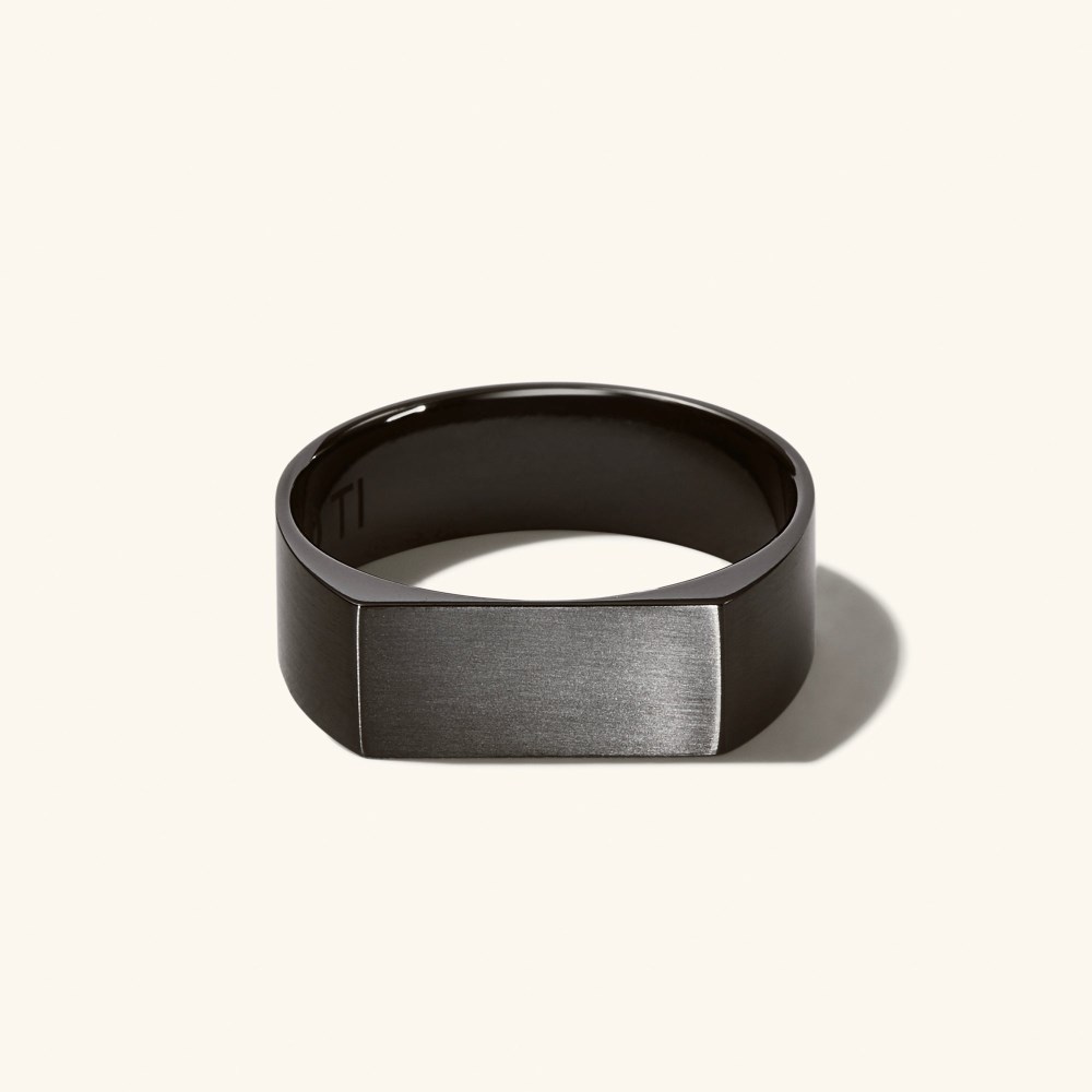 Mejuri Slim Rectangular Signet Ring - Black Titanium Canada Store