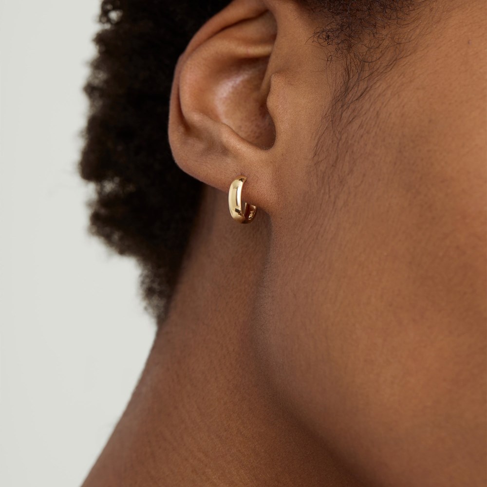 Mejuri Single Bold Huggie Hoop - 14k Yellow Gold Canada Store