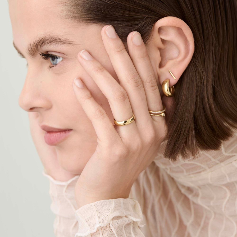 Mejuri 4mm Curve Band - 14k Yellow Gold Canada Store