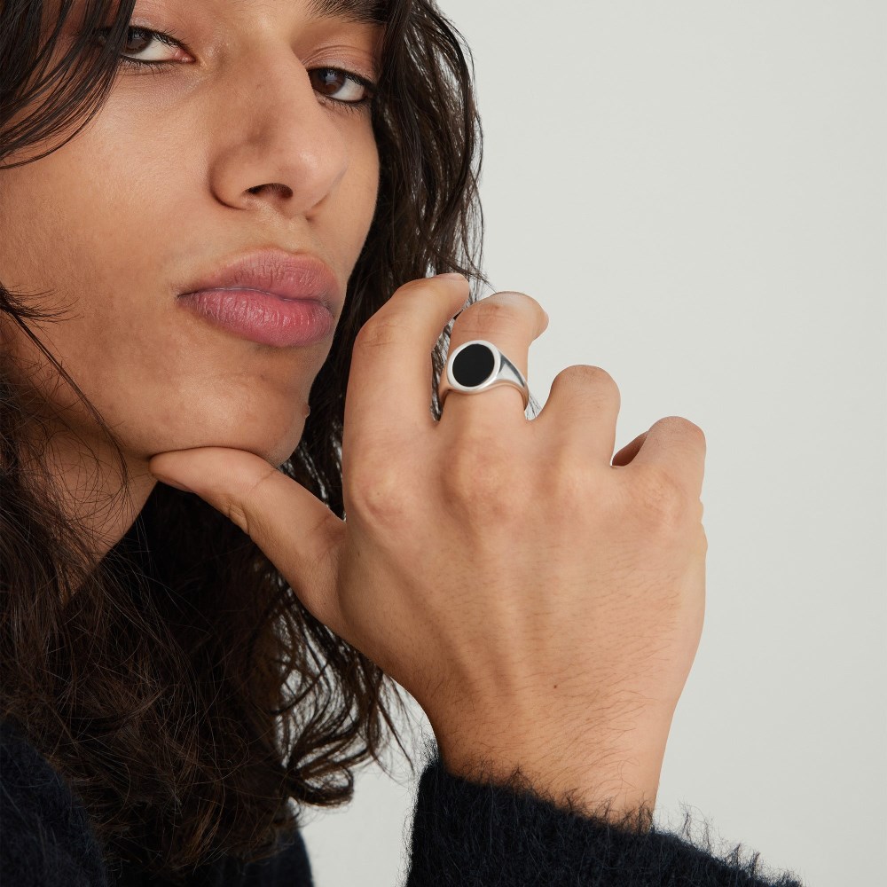 Mejuri Oval Gemstone Signet Ring - Sterling Silver Canada Store
