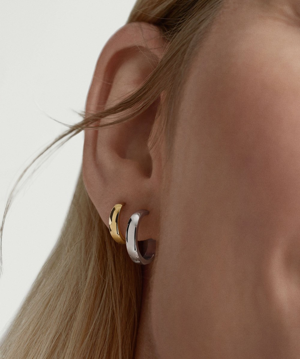 Mejuri Bold Small Hoops - Sterling Silver Canada Store