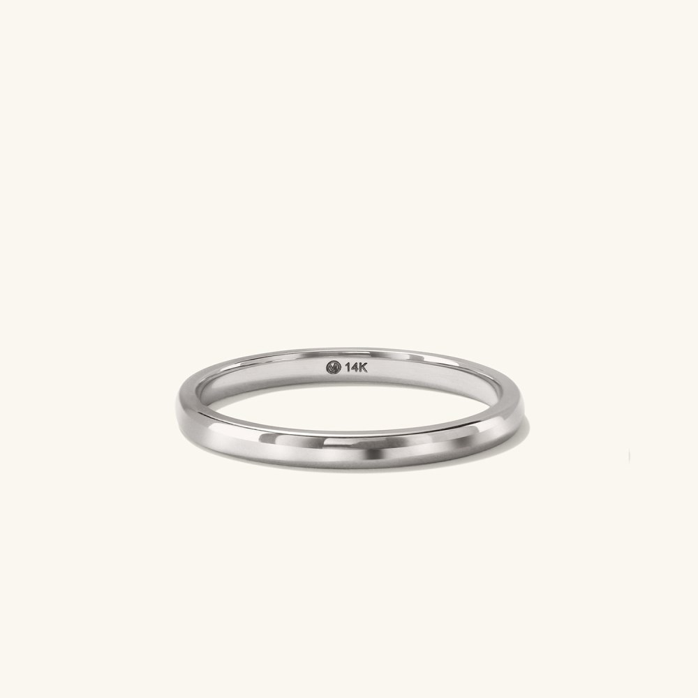 Mejuri 2mm Curve Band - 14k White Gold Canada Store