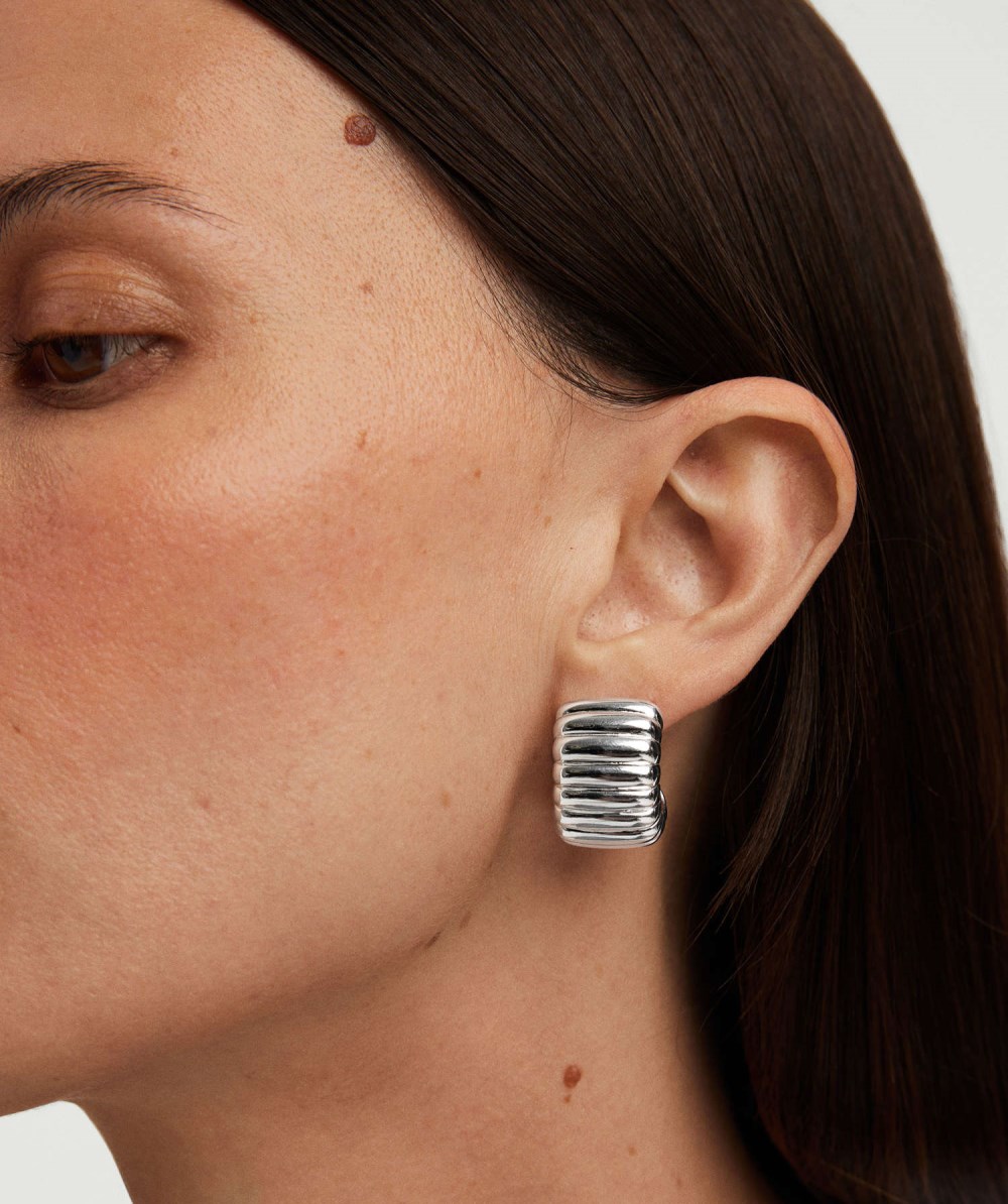 Mejuri Wide Charlotte Hoops - Sterling Silver Canada Store